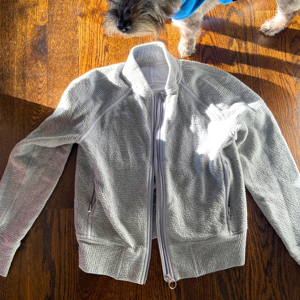 Lululemon jacket. Like new. Sz 8